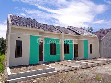 Rumah subsidi spek komirsil kokoh alus acian ny