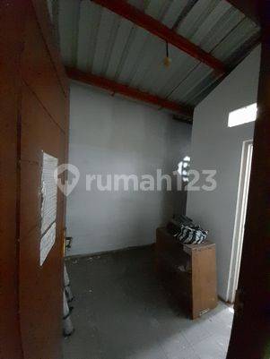 Ruang Usaha Kusuma Bangsa Area Komersial