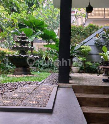 DIJUALbEXCLUSIVE RESIDENCE, 2 lantai, sudah Renovasi, CIBUBUR 