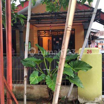 Rumah SHM Lokasi Strategis di Jl. Jatisari Suratmo, Gisikdrono, Semarang Barat