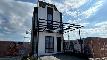 Rajata Residence
