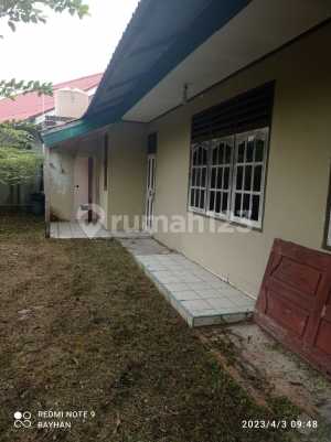 Rumah 3 Kamar Tidur Halaman Luas Lingkungan Asri Di Perum Pasir Putih, Pekanbaru