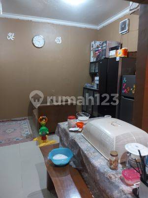 Rumah Minimalis 3 Lantai, Murah Meriah di Cipinang Gading