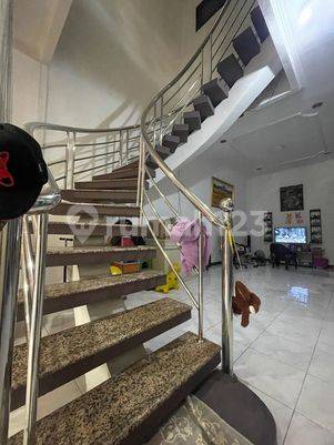 Chandra Rumah Uk 7x16.5m Lokasi Bagus di Komplek Thi Jelambar