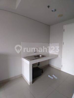 Dijual Apartemen Studio Semi Furnished di Beverly 90210 Mid Rise Condominium Gading Serpong
