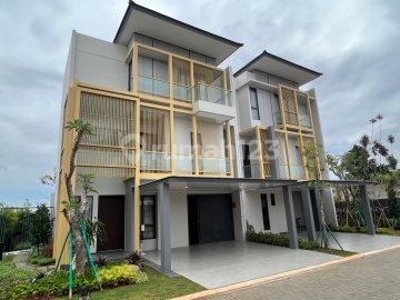 Rumah Mewah di Bsd Dekat Aeon Dan Tol Stasiun