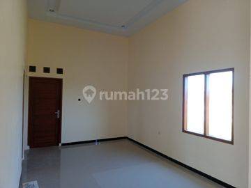 Rumah Baru Siap Pakai Ngabeyan Kartosuro Dekat Luwes Mall (YU)