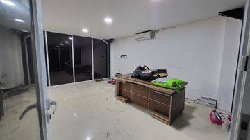 Gudang Sedayu Bizpark Daan Mogot Full Tiga Lantai, 576m2 Jakarta Barat