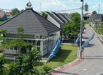Rumah Baru 2 lantai furnish di Cluster Pabelan, Solo