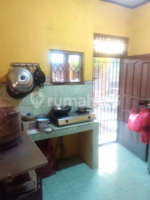 Rumah Bagus Posisi Hoek Dalam Cluster Limus Pratama