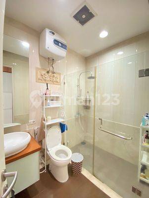 Rumah Pik 3 Lantai Furnished, Rapi Bagus Banget Siap Huni!