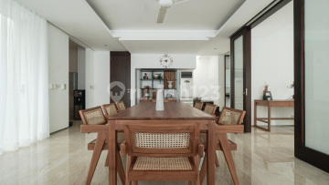 Rare Unit 2 Storey House 3 BR the Only Compound House In The Heart Of Scbd Kbbr107