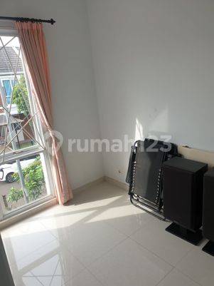 Rumah 2 Lantai Bagus di The Icon Bsd, Tangerang
