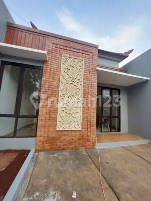 Rumah Dalam Cluster Ready Stock Tanah Luas Dekat Jl Raya Bogor Depan