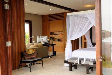 FREEHOLD OCEAN VIEW VILLA WITH A PRIVATE GYM IN TABANAN