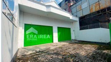 Rumah Bonus Ruang Usaha Siap Pakai Lokasi Pasar Kliwon, Solo