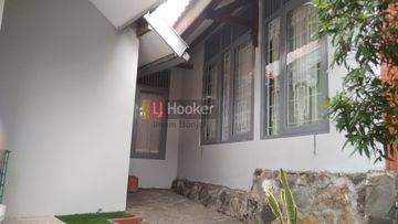 Sewa Rumah Siap Huni, Cantik Dan Nyaman Jl. Ngesrep Semarang 5931