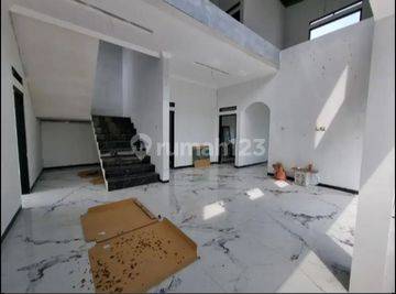 Rumah Mewah ,Megah Dalam kota Solo