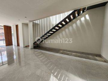 Rumah 100% Baru Minimalis Bagus 2 Lantai Di Mekar Wangi Bandung SHM - Sertifikat Hak Milik Baru di Kompleks Mekar Wangi Bandung  , Mekar Wangi