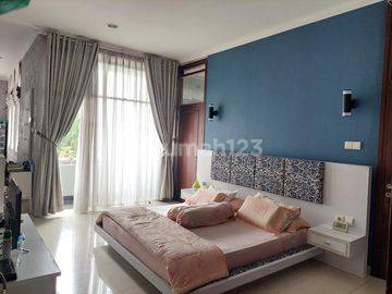 Rumah Lux 2 Lantai Ada Kolam Renang Di Mekar Wangi Bandung Bagus SHM - Sertifikat Hak Milik Semi Furnished di Kompleks Mekar Wangi Bandung, Mekar Wangi