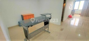 Bagus, Semi Furnished, Siap Pakai, Ruko 3 Lt, Dekat Mc Donald S Kemang Raya