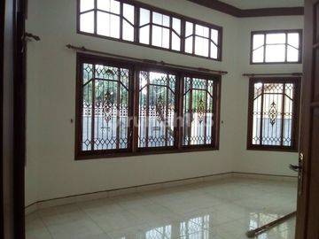 Rumah Murah Besar Parkir Luas Tengah Kota Dkt Stasiun Tugu Dan Mirota