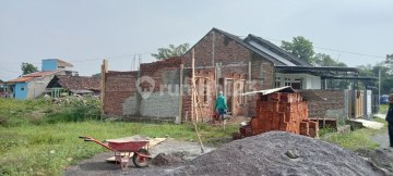 Perumahan Dengan Dinding Bata Merah Harga Nego