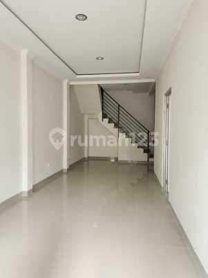 Rumah 2 Lantai Siap Huni Emerald Bintaro 