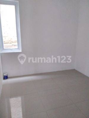 Rumah baru siap huni di Cimahi Selatan dekat gerbang tol Baros 