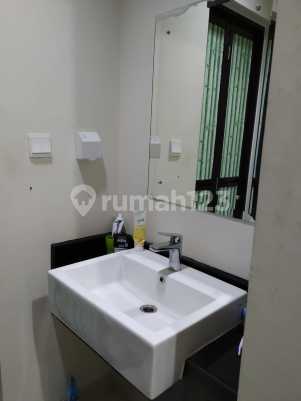 Dijual rumah kos 10 kamar di Cluster Allogio Gading Serpong