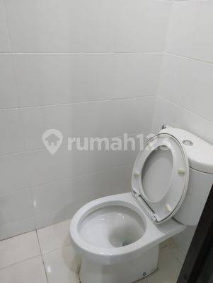 Dijual rumah kos 10 kamar di Cluster Allogio Gading Serpong