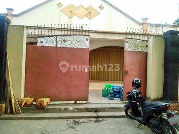Rumah Dan Toko Dekat Lapas Kuripan 