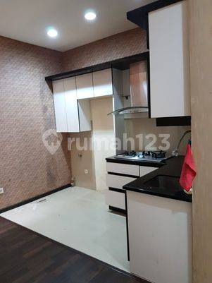 Disewakan Rumah Siap Huni di Komplek Layar Mediterania Pantai Indah Kapuk Sudah Renovasi 2 Lantai
