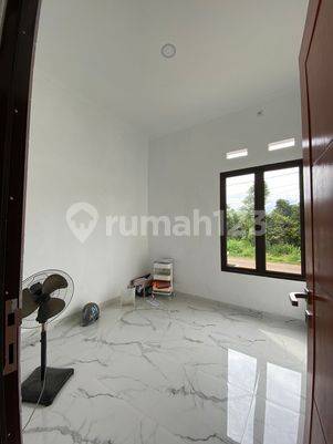 Rumah 2 Lantai Eksklusif Siap Huni Paling Dekat Ke Stasiun Depok