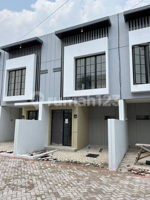 New 2 Lantai Pakuwon City Start 700jt One Gate System