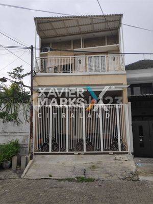 Rumah Darmo Indah Asri Model Minimalis Lingkungan Padat Penduduk