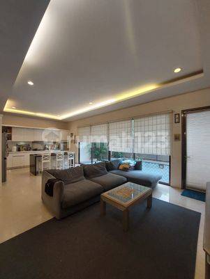 Townhouse exclusive 3 lantai di Cilandak,Jakarta Selatan