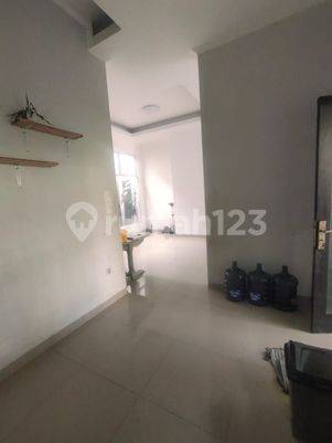 Rumah Cantik Murah Lokasi Taman Chrysant Bukit Cimanggu City