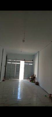 Ruko 3 lantai tengah kota saidan pemuda semarang