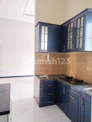 Rumah Bagus Furnished di Perum Ratihmaya, Malang