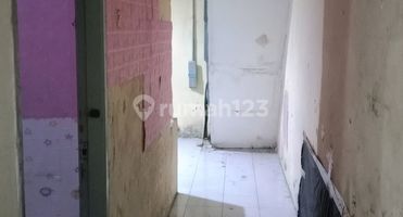 Rumah Sederhana 2 Lantai Di Gang Motor Sawah Lio Jembatan Lima