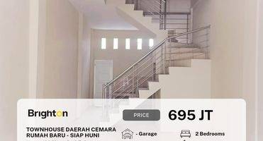 Town House Baru Jalan .Cemara -5 Menit ke Komplek CemaraAsri