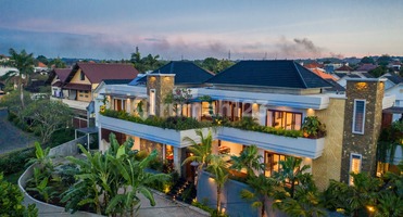 Villa Mewah Sangat Terawat Hunian Elit di Jimbaran.