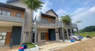 Rumah Exclusive 2 Lantai di Purwakarta