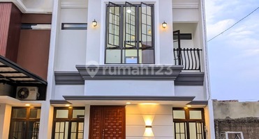 Rumah dekat Jaksel Harga Murah lokasi dekat 3 Tol (Limo Kukusan Desari) 