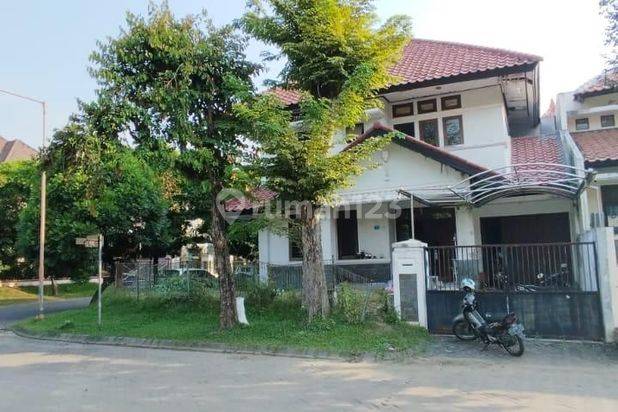 FOR SALE RUMAH HITUNG TANAH DI GRAHA FAMILI