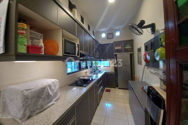RUMAH MINIMALIS SEMI FURNISH DLM PERUMAHAN DKT TOL DI JATIKRAMAT 