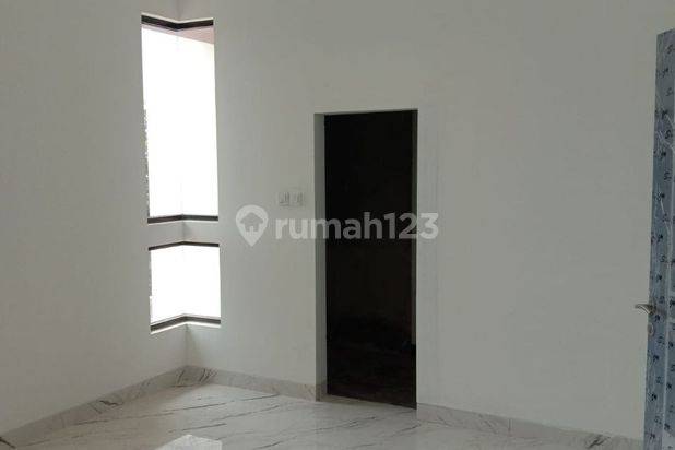 RUMAH BARU 3 KAMAR DEKAT GERBANG TOL DI JATIWARINGIN 