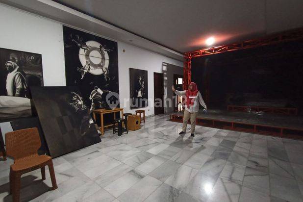 RUMAH KOKOH LOKASI STRATEGIS UNTUK USAHA DGN POOL DI PS.MINGGU