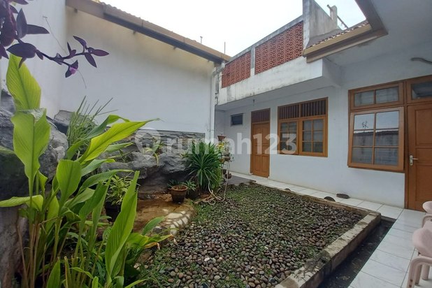 RUMAH LUAS & TERAWAT 4 KAMAR DALAM PERUMAHAN ELIT DI BILLYMOON